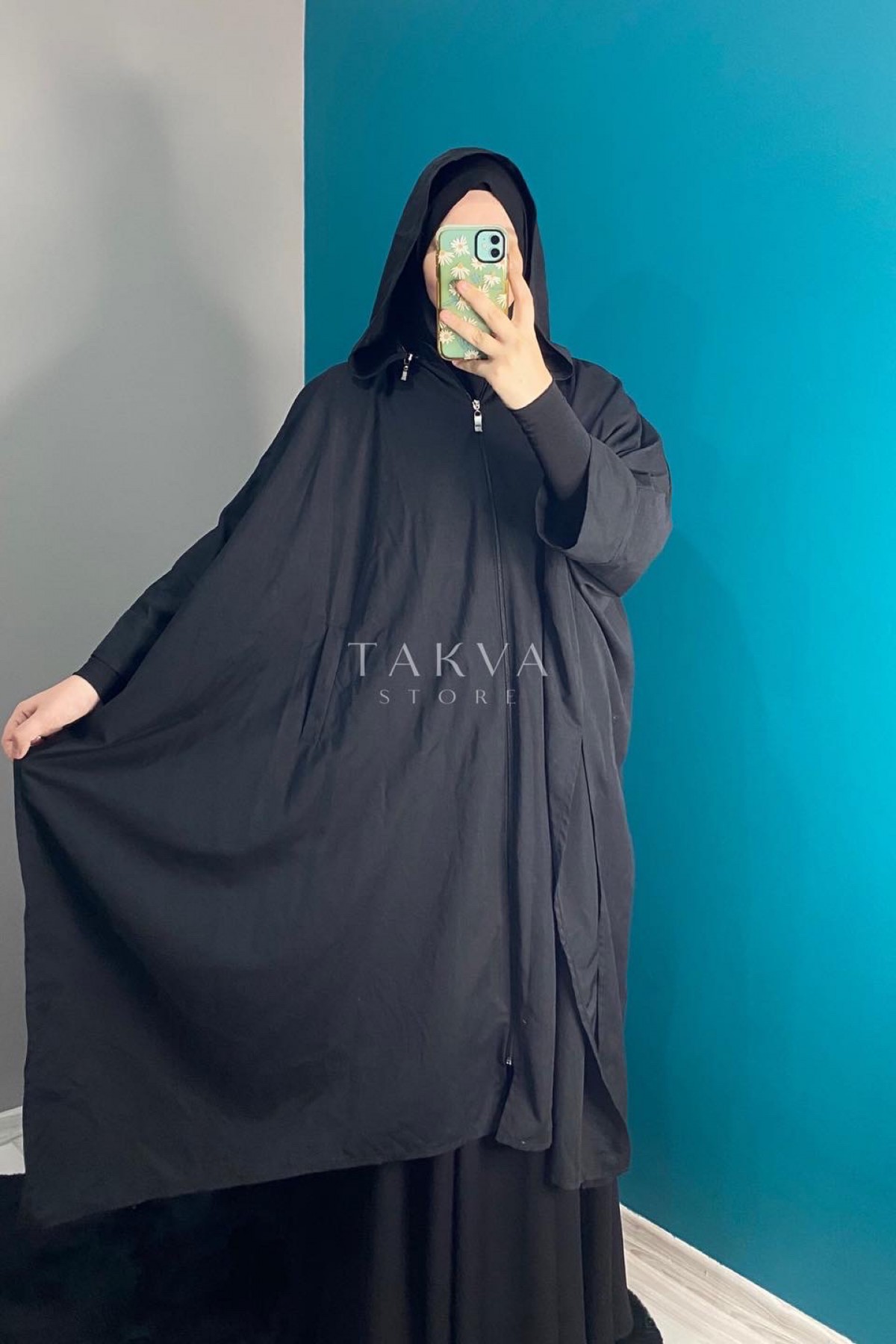 Siyah Ihlamur Yağmurluk