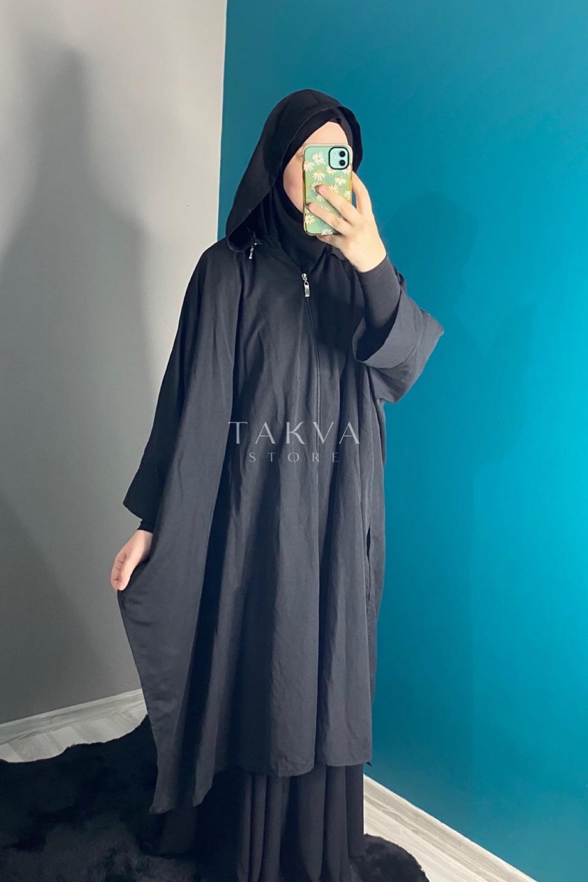 Siyah Ihlamur Yağmurluk